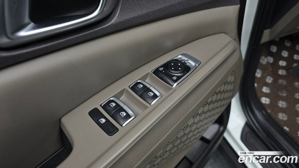 Kia Carnival 9-Seater Noblesse, 2024