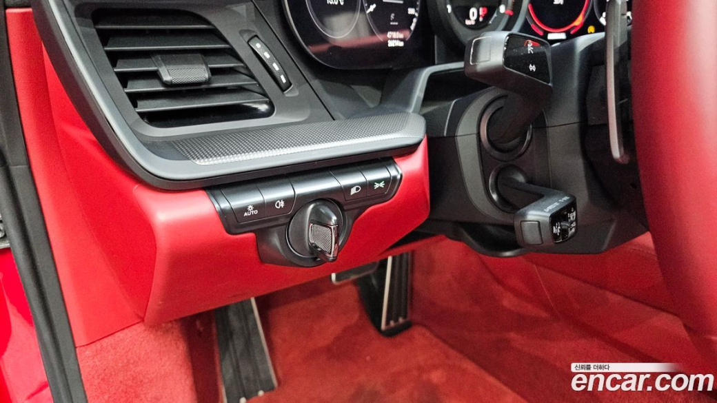 Porsche 911 Carrera GTS, 2022