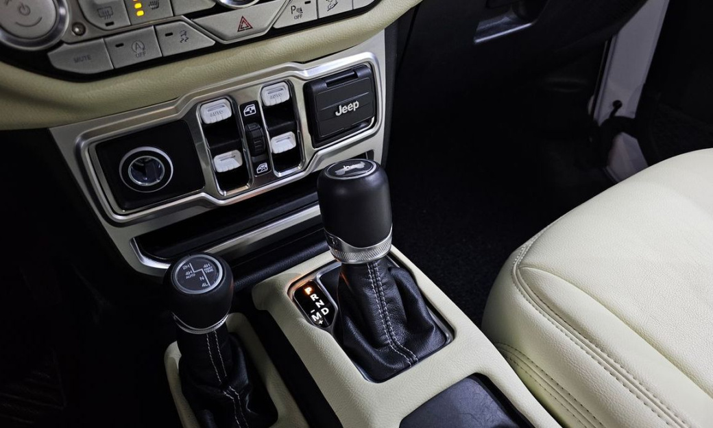 Jeep Wrangler 2.0 Overland Power Top 4Door, 2022