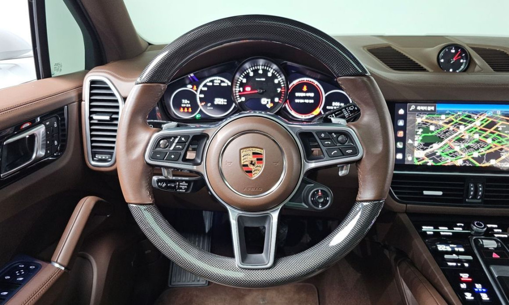 Porsche Cayenne 3.0 PLATINUM EDITION, 2022