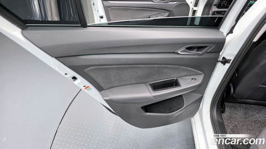 Volkswagen Golf 2.0 TDI Prestige, 2024