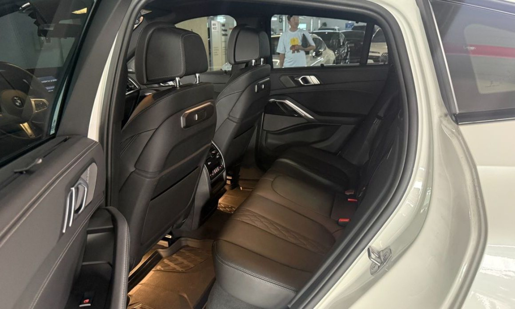 BMW X6 xDrive40i M Sport, 2024