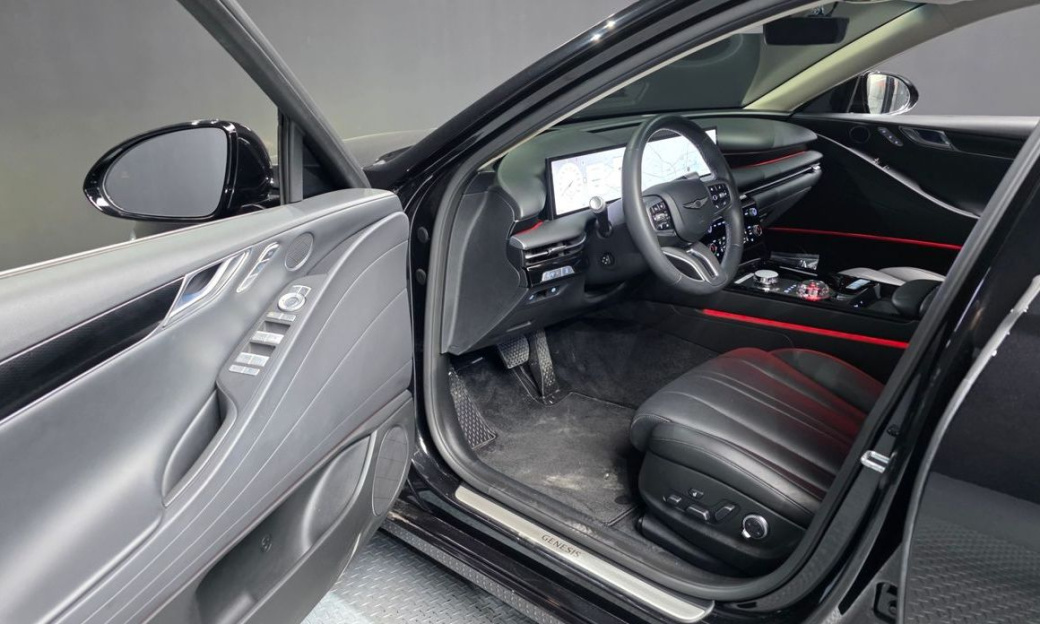 Genesis G80 Gasoline 2.5 Turbo AWD, 2025