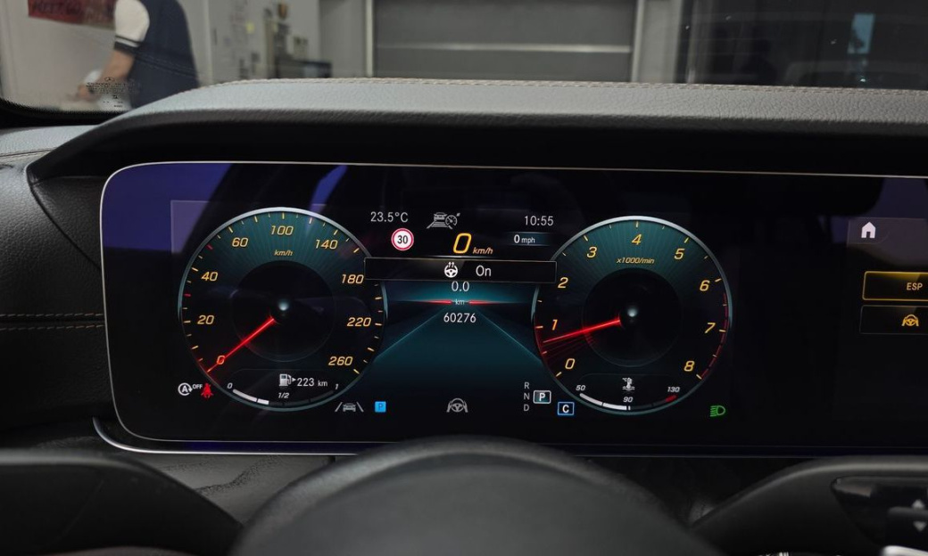 Mercedes-Benz E-Class E250 AMG Line, 2023