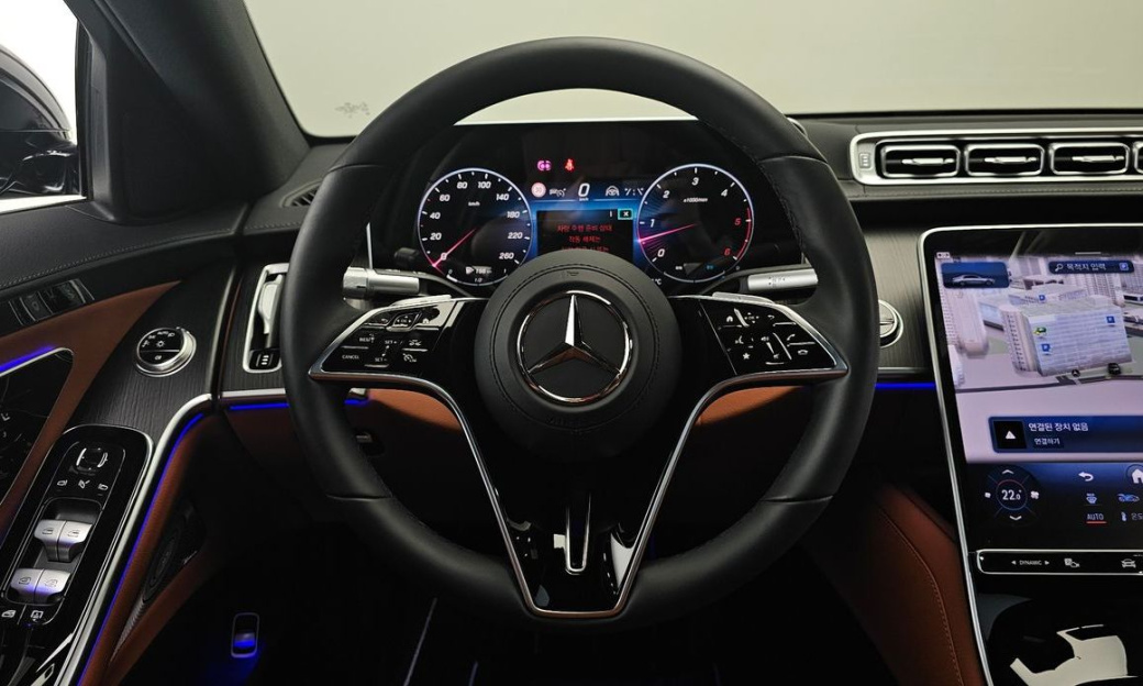 Mercedes-Benz S-Class S350 d 4MATIC, 2025