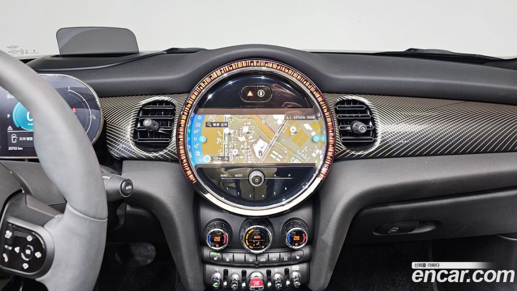 Mini Cooper Convertible Resolute Edition, 2024