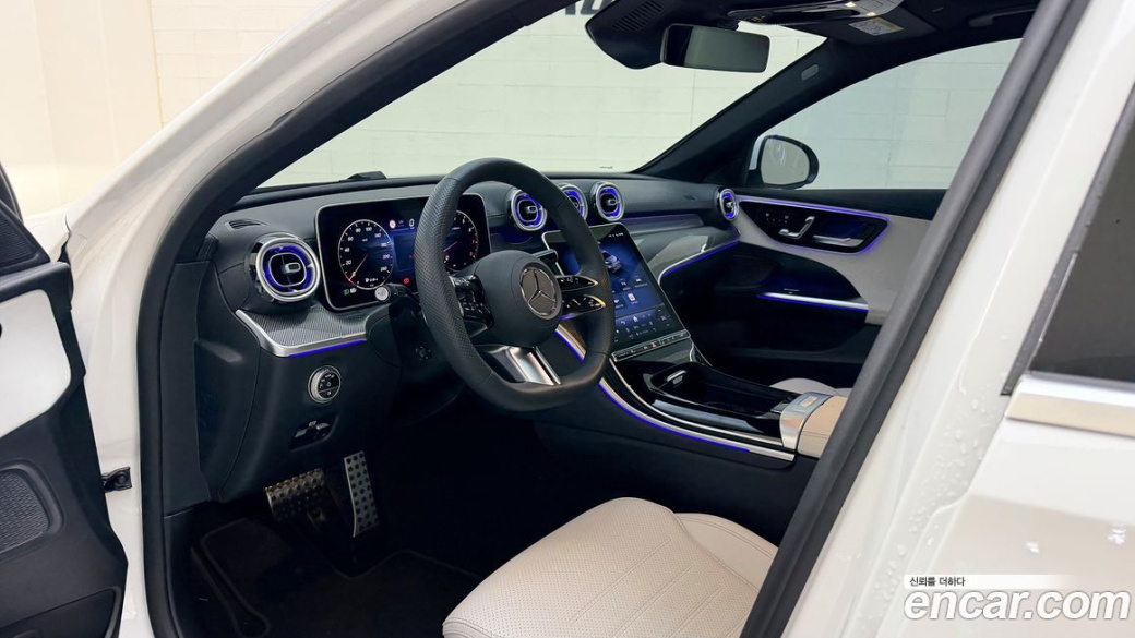 Mercedes-Benz C-Class C200 AMG Line, 2025