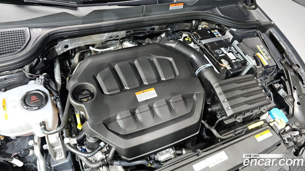 Volkswagen Golf 2.0 GTI, 2024