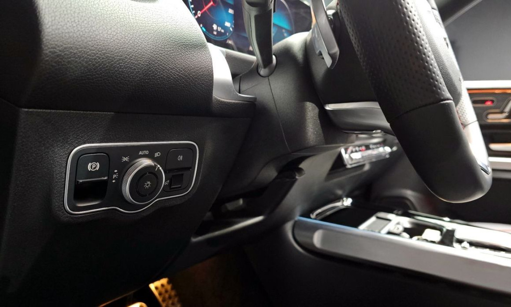 Mercedes-Benz GLB-Class GLB250 4MATIC, 2023