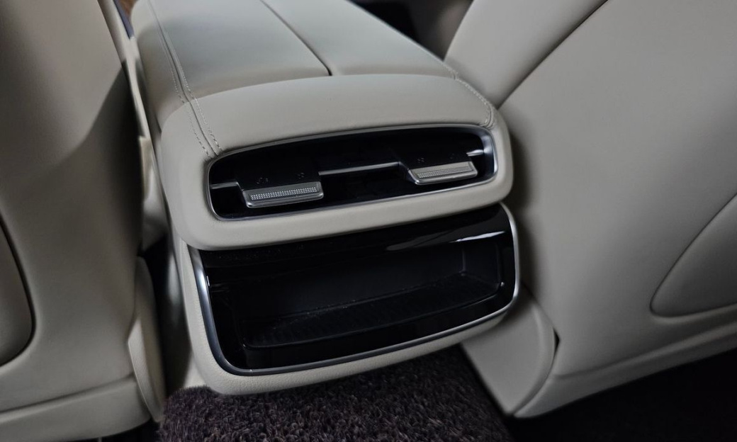 Genesis G80 Gasoline 2.5 Turbo 2WD, 2025