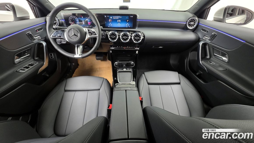 Mercedes-Benz A-Class A220 Sedan, 2025
