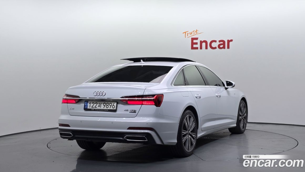Audi A6 45 TFSI Quattro Premium, 2023