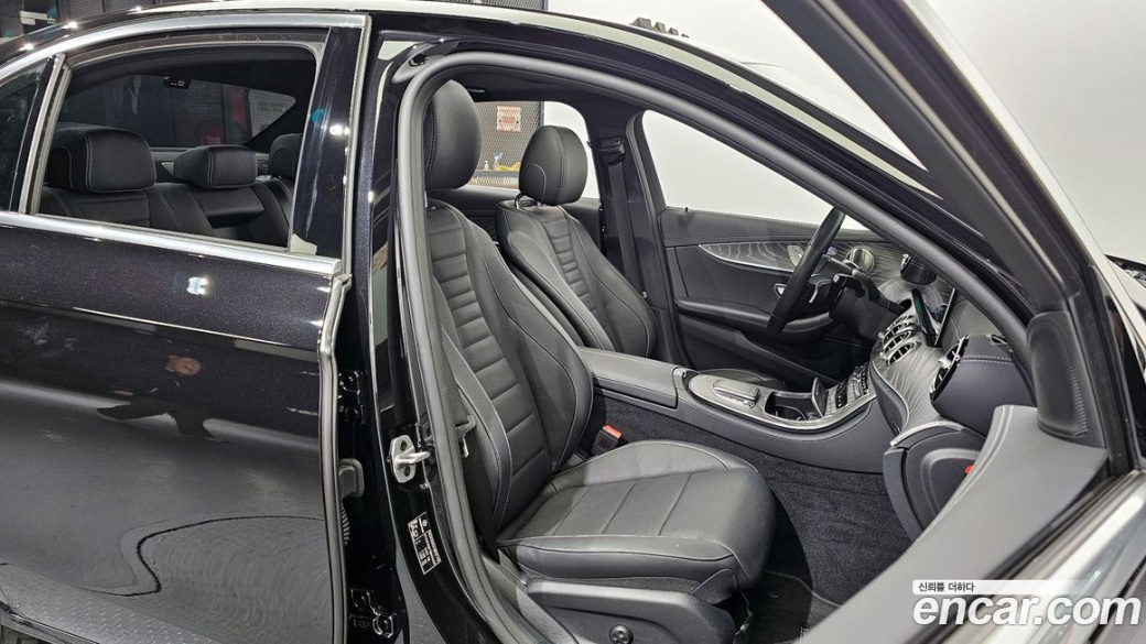 Mercedes-Benz E-Class E350 4MATIC Avantgarde, 2022