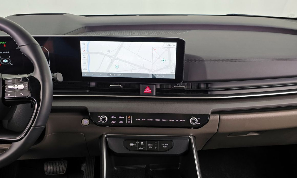 Kia Carnival 9-Seater Noblesse, 2025