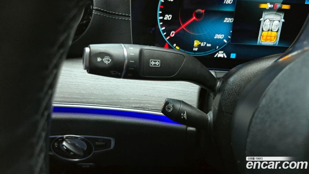 Mercedes-Benz E-Class E350 4MATIC AMG Line, 2022