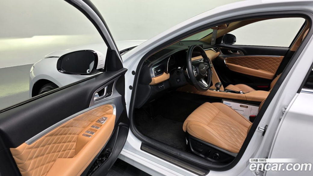 Genesis G70 Gasoline 2.0T 4WD, 2023