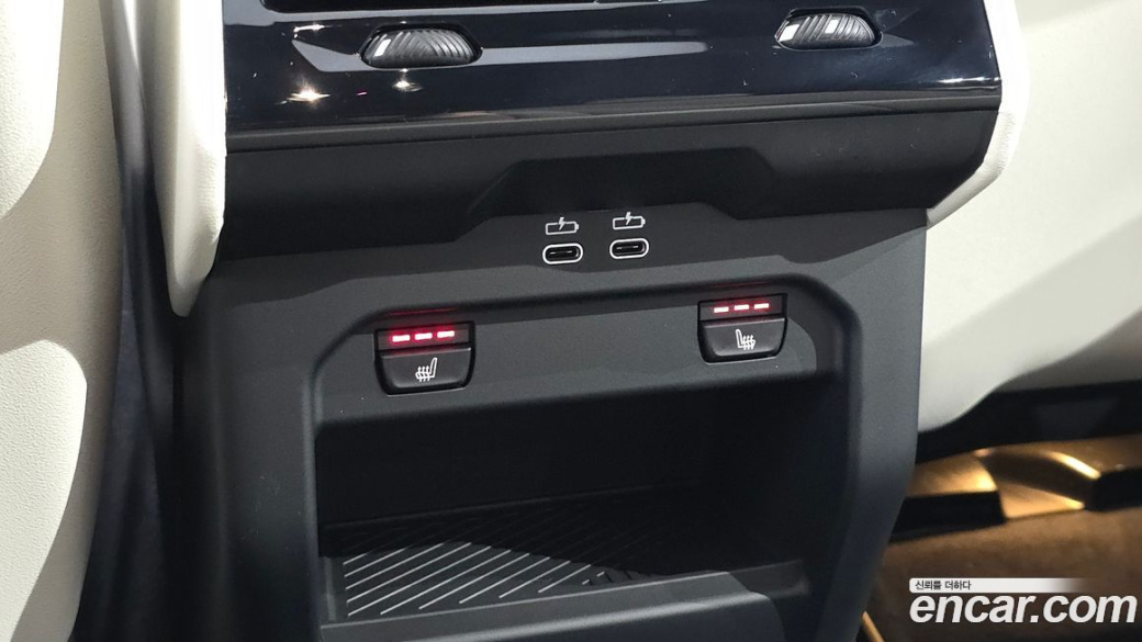 BMW 5-Series 520i M Sport, 2025