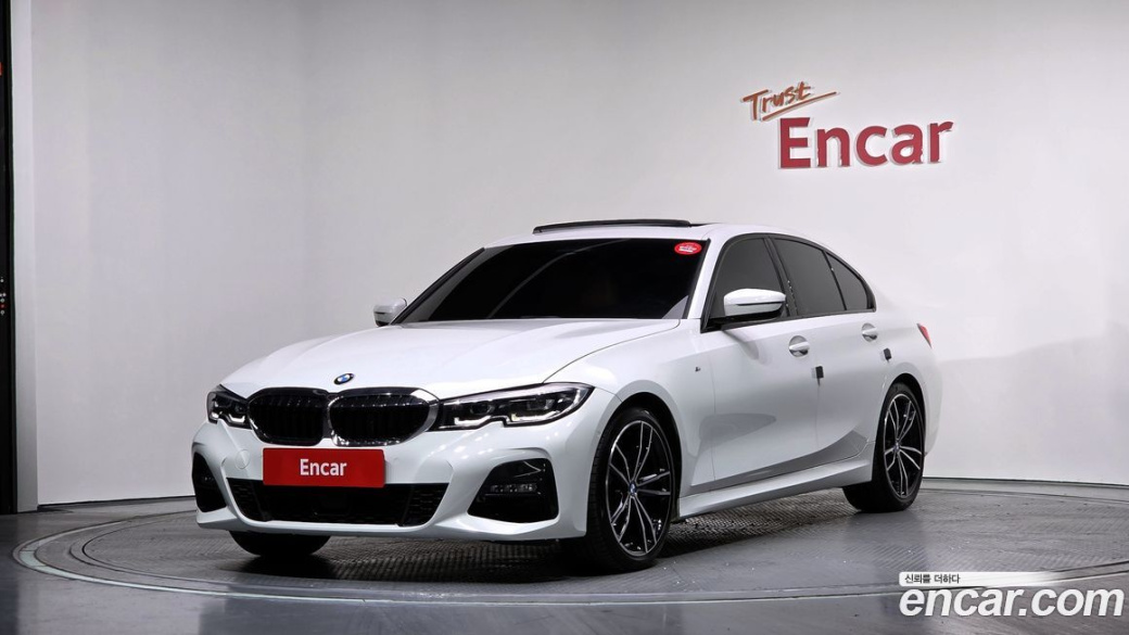 BMW 3-Series 320i M Sport, 2022