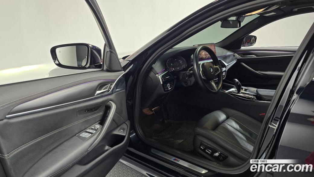 BMW 5-Series 520i M Sport, 2023