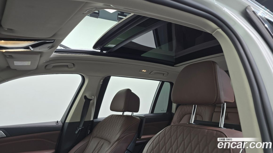 BMW X7 xDrive 40i Design Pure Excellence 7-Seater, 2022