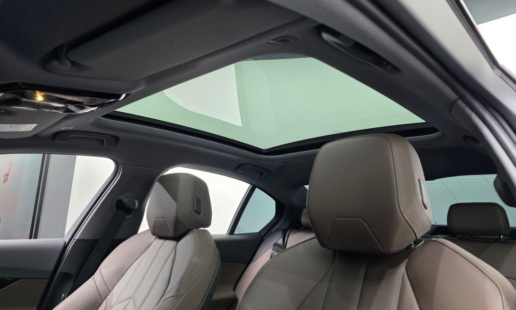 BMW 5-Series 520i, 2024