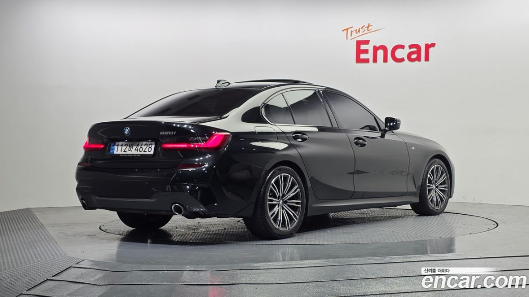 BMW 3-Series 320i M Sport, 2022
