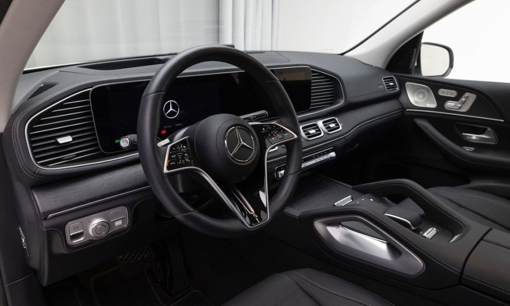 Mercedes-Benz GLE-Class GLE450 4MATIC, 2025