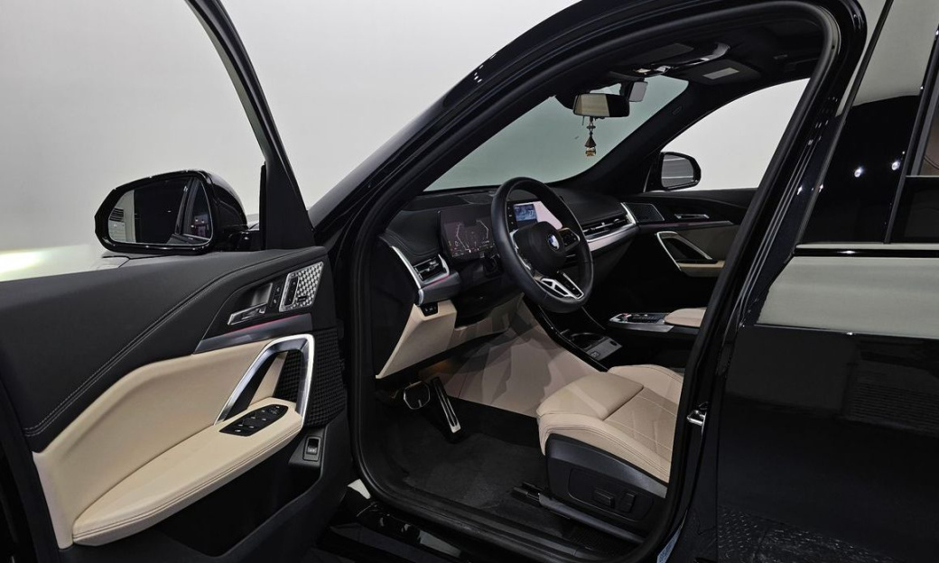 BMW X1 xDrive 20i M Sport, 2024