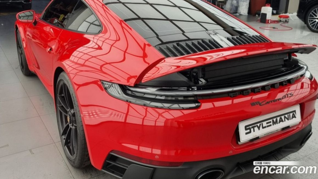 Porsche 911 Carrera GTS, 2024