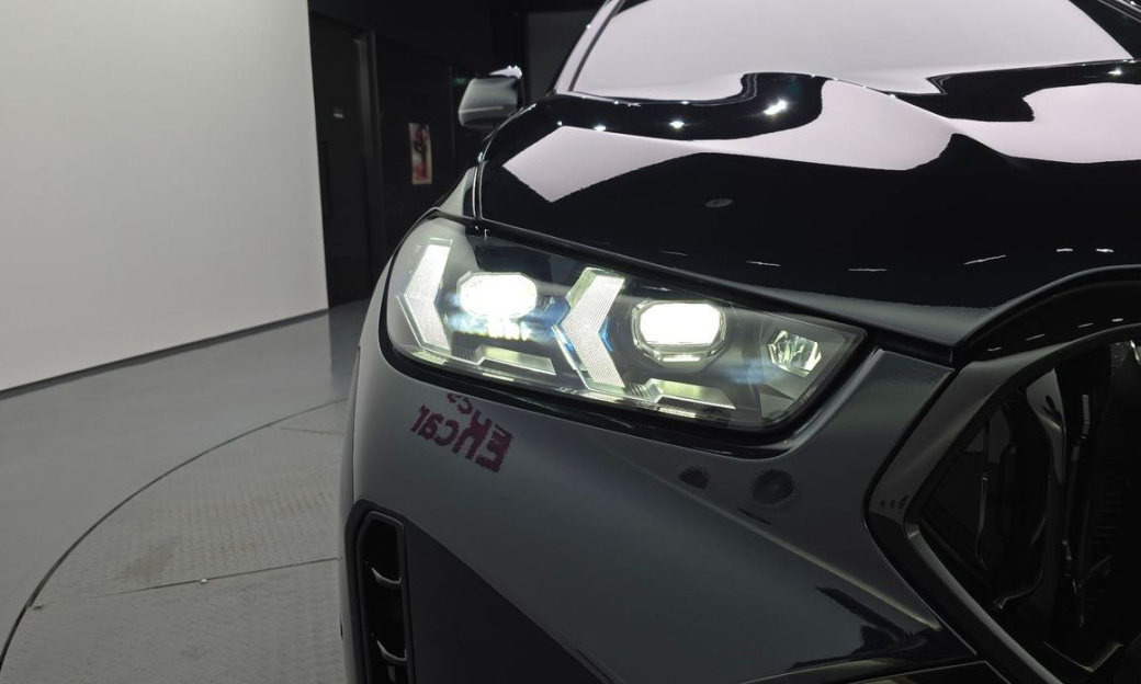 BMW X6 xDrive40i M Sport, 2025