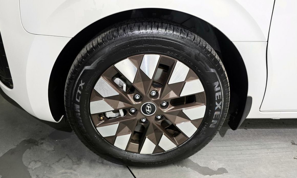 Hyundai Staria 2WD Camping Car, 2024