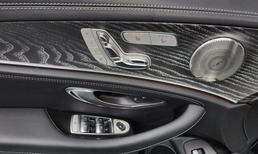 Mercedes-Benz E-Class E350 4MATIC AMG Line, 2023