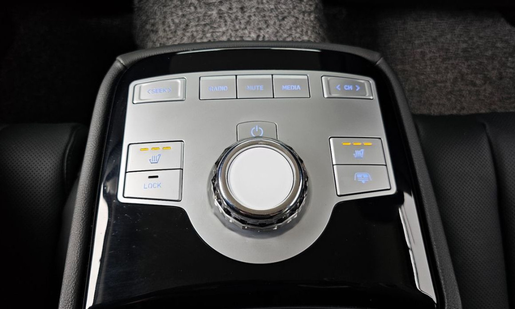 Genesis G80 Gasoline 2.5 Turbo 2WD, 2025