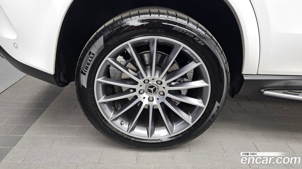 Mercedes-Benz GLE-Class GLE450 4MATIC, 2025