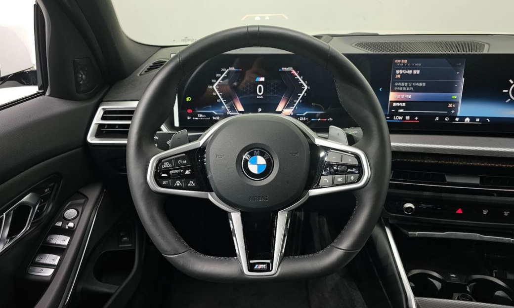 BMW 3-Series 320i M Sport, 2026