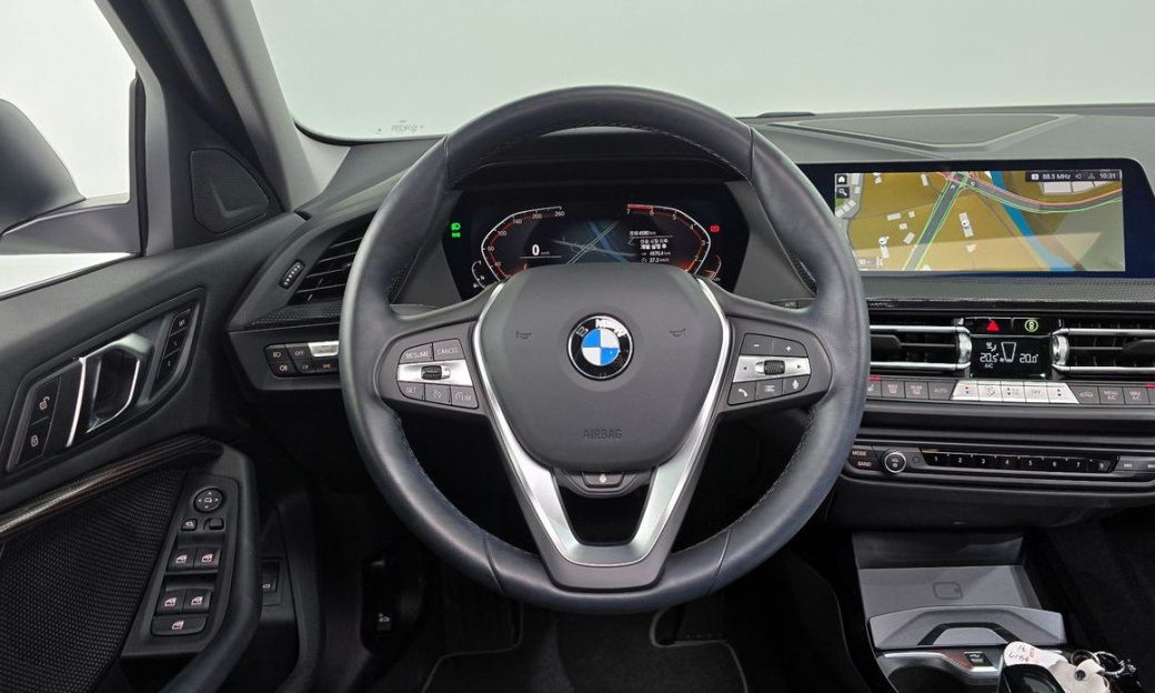 BMW 1-Series 120i Sports, 2024