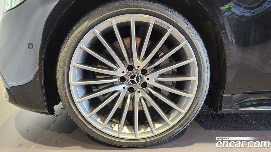 Mercedes-Benz S-Class S500L 4MATIC, 2023