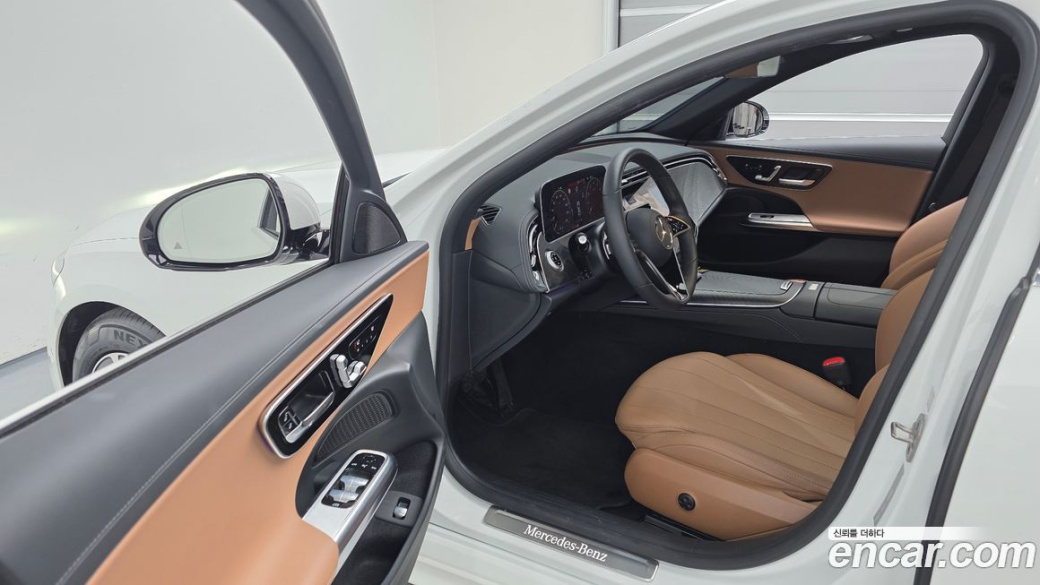 Mercedes-Benz E-Class E200 Avantgarde, 2024