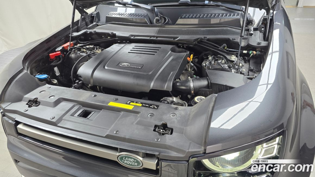 Land Rover Defender 110 P300 X-Dynamic SE, 2022