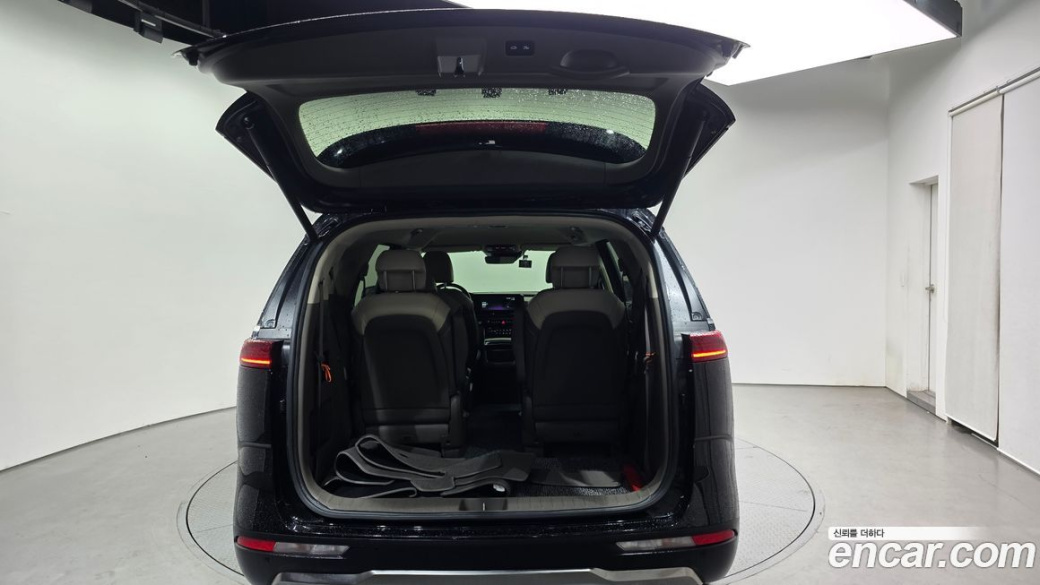 Kia Carnival 9-Seater Noblesse, 2023