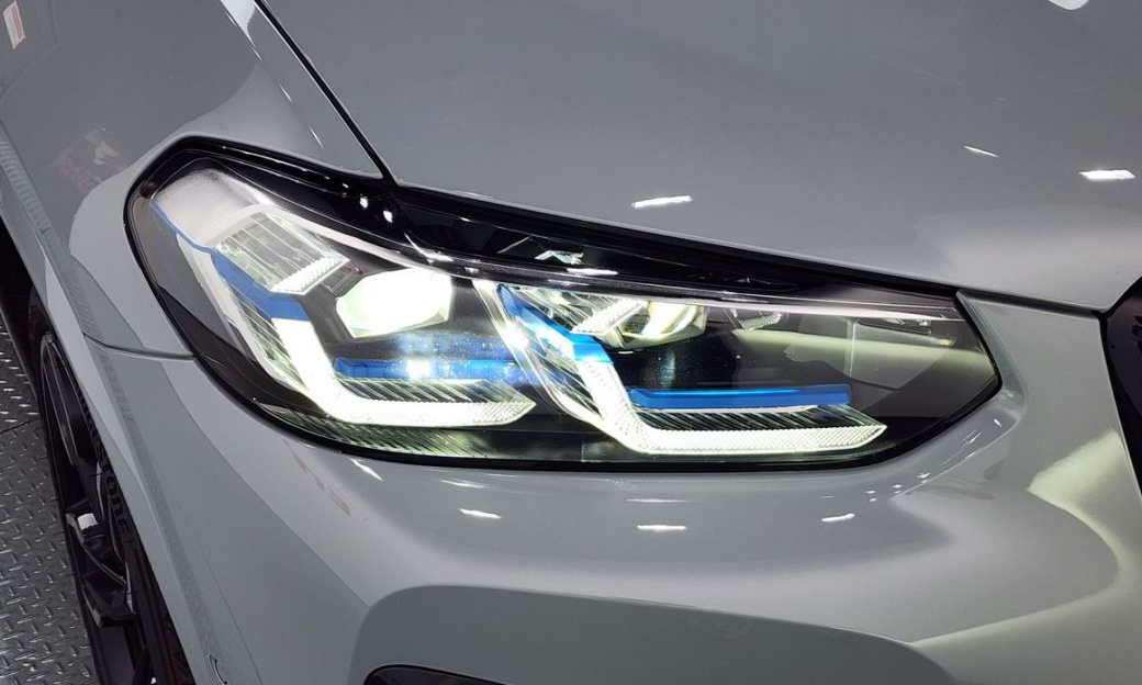 BMW X4 xDrive M40i, 2025