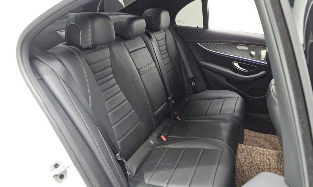Mercedes-Benz E-Class E350 4MATIC Exclusive, 2023