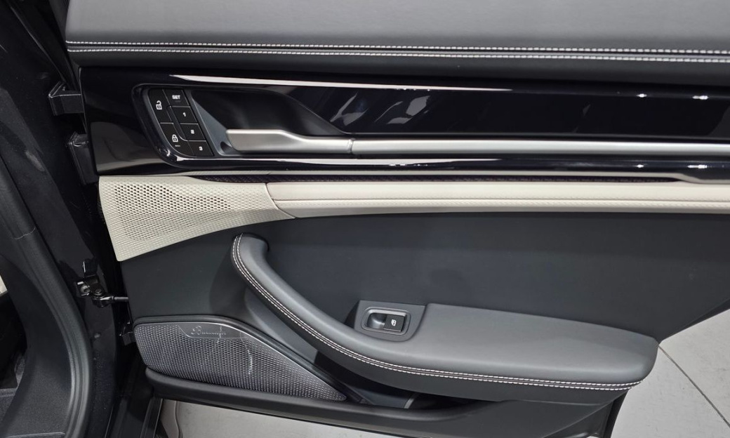 Porsche Panamera 4.0 GTS, 2025