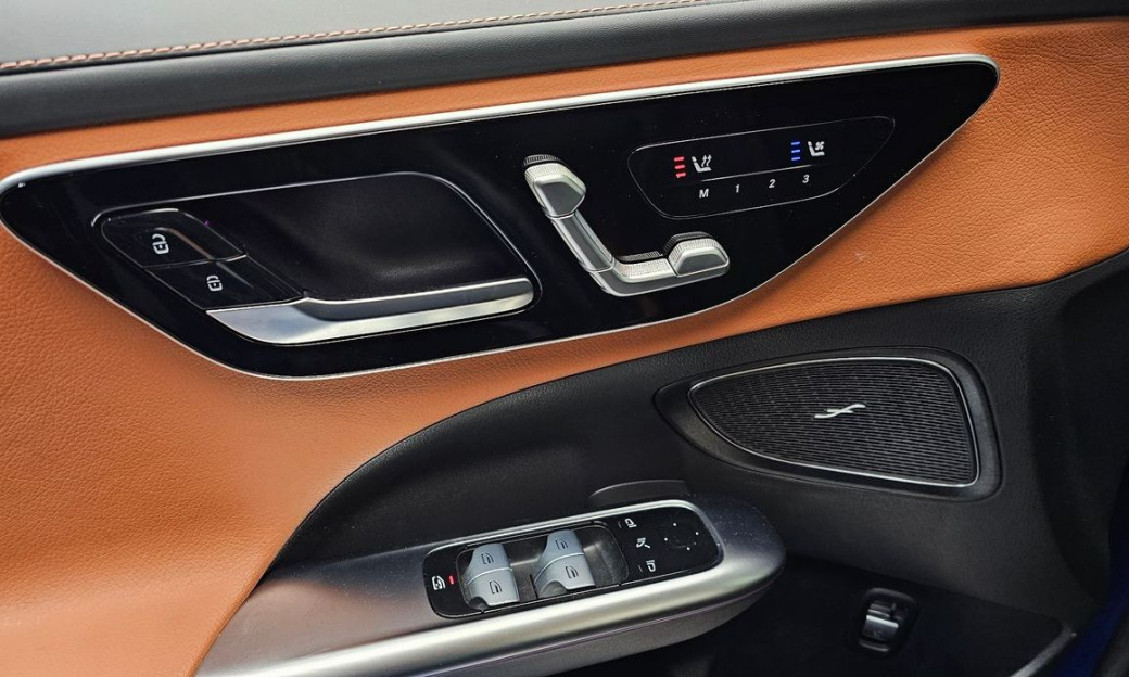 Mercedes-Benz C-Class C300 AMG Line, 2022
