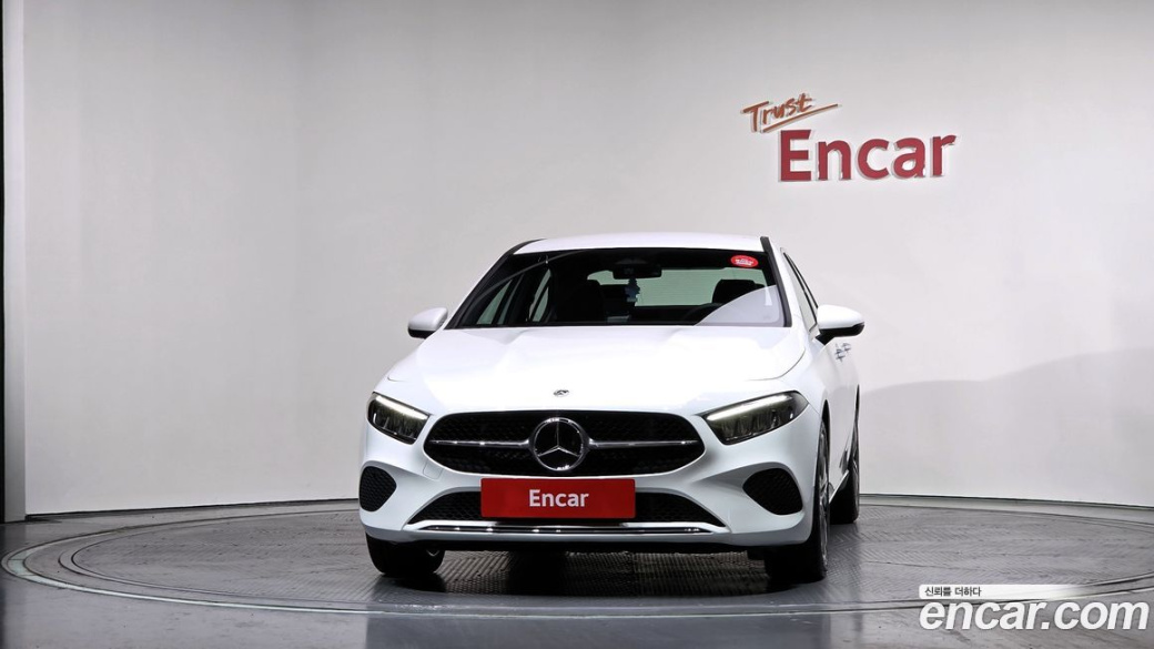 Mercedes-Benz A-Class A220 Sedan, 2025