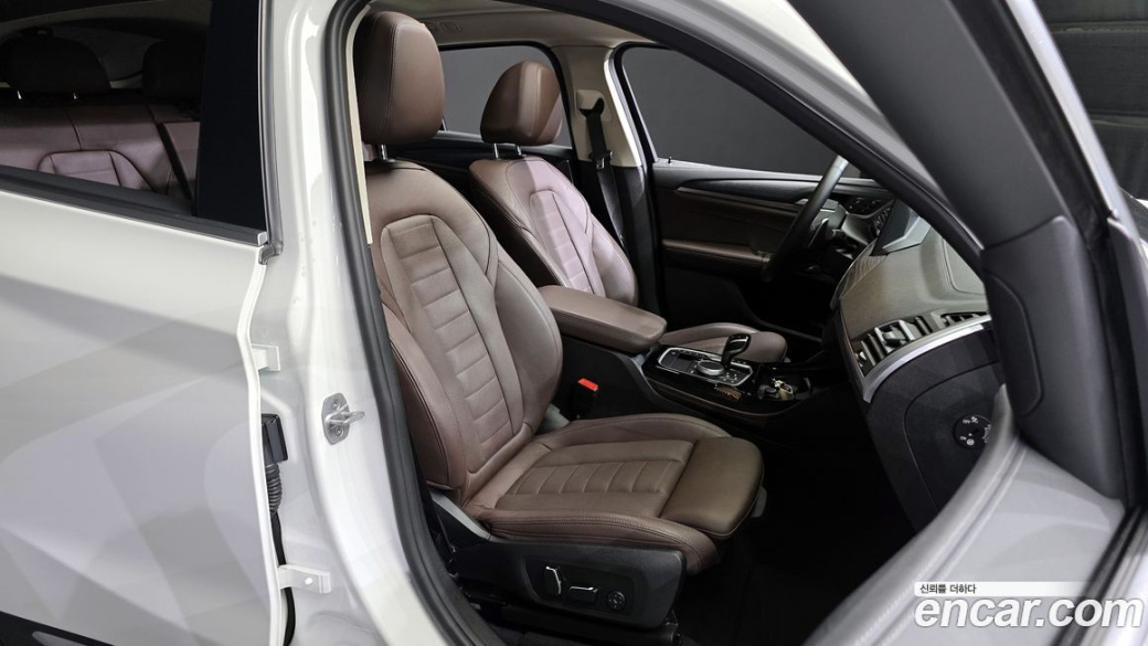 BMW X4 xDrive20i xLine, 2025