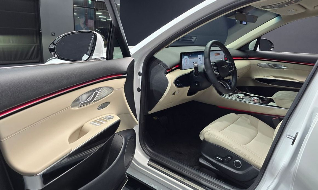 Genesis GV70 2.5T Gasoline 2WD, 2025
