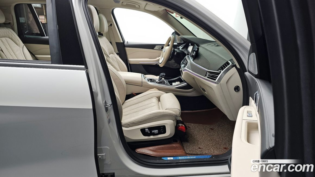 BMW X7 xDrive 40i Design Pure Excellence 7-Seater, 2022