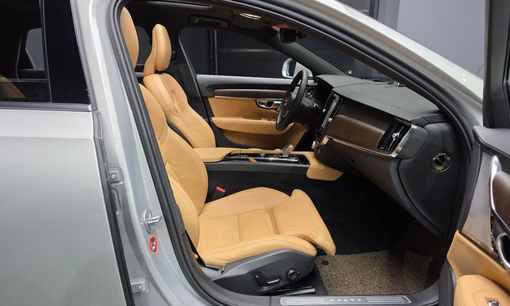 Volvo S90 B6 AWD Ultimate Bright, 2023