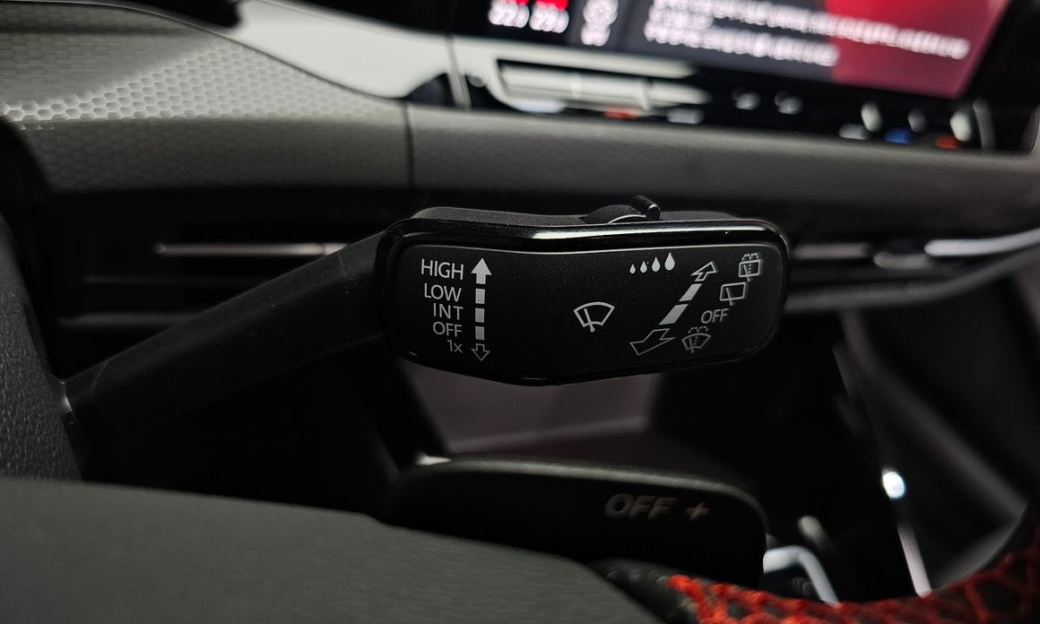 Volkswagen Golf 2.0 GTI, 2024